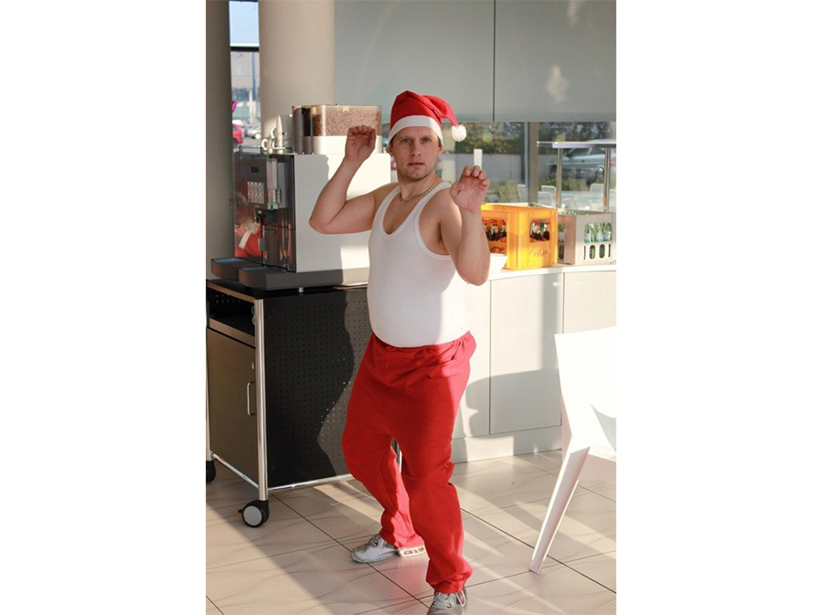 weihnachtsmann ricardo in weihnachtsalarm 2.jpg